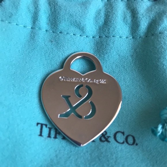 Tiffany & Co. Return to Tiffany Ampersand Heart Charm - Picture 3 of 4